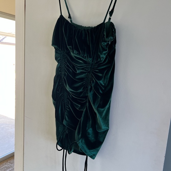 Princess Polly isla mini dress size 8! - Picture 4 of 4